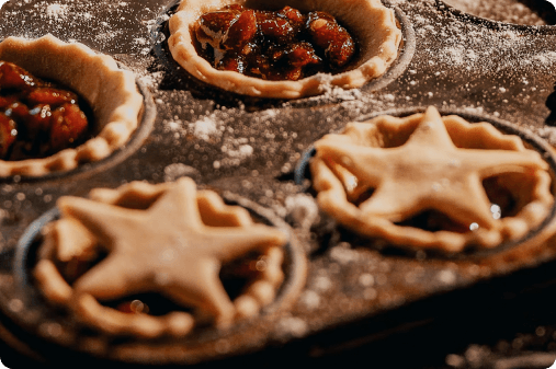 Spiced Fruit Mince Tarts with Non-Alcoholic Rum